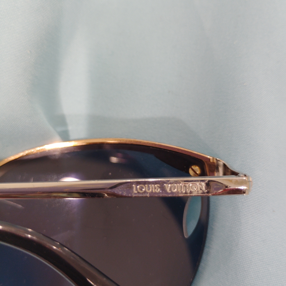 Louis Vuitton Gold and Pink Sunglasses - Picture 3 of 6